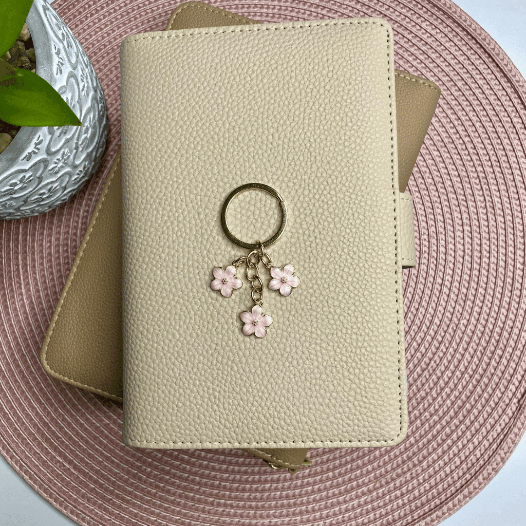 Zawieszka do segregatora - kwiatki - obrazek 1